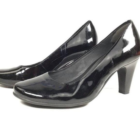 Nurture by Lamaze black patent soft & comfortable heels - Picture 1 of 6